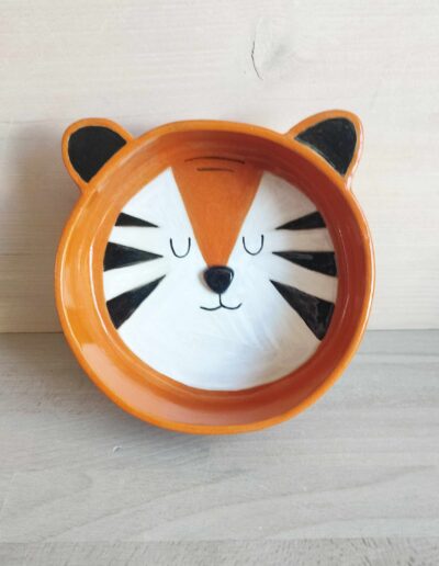 Photographie d'un bol illustré en tigre